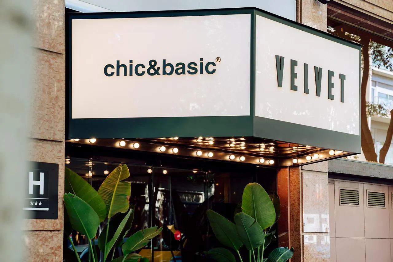 Отель Chic & Basic Velvet Барселона
