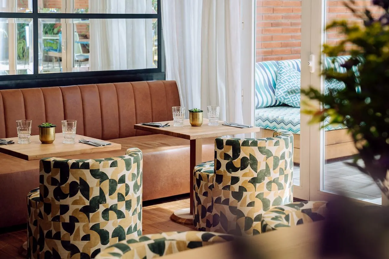 ***  Hotel Chic & Basic Velvet Barcelona España